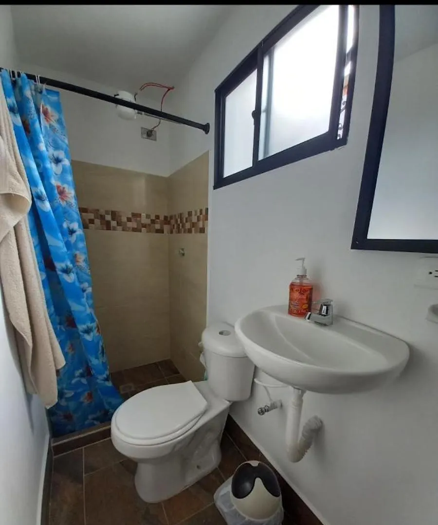 Homestay Alojamiento Las Palmas Medellin